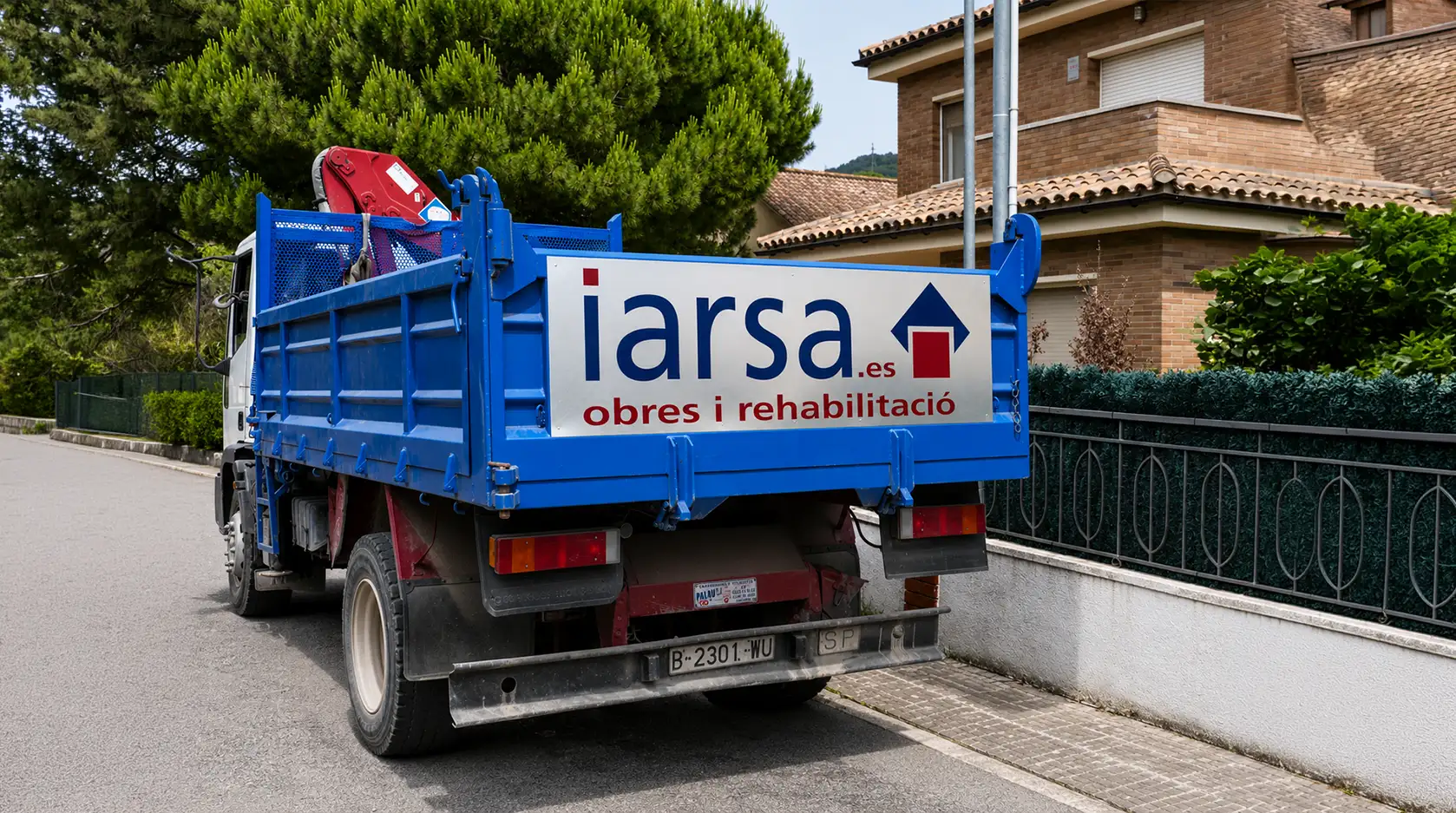 Rotulación de camión para empresa industrial en Sant Vicenç dels Horts Barcelona