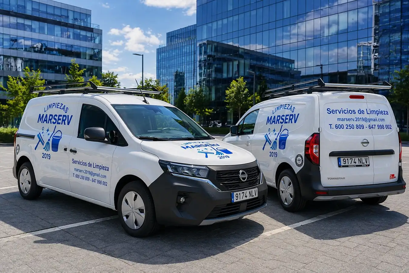 Vinilos para coche de empresa de servicios en Barcelona